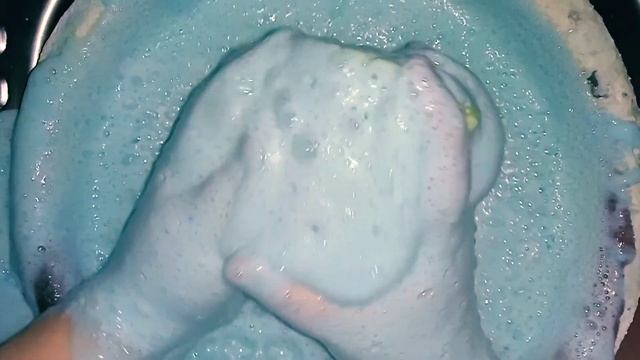 ASMR Part (ч.) 3💙🧽 #asmrvideo #spongesqueeze #suds #rinsing/#видеоасмр #губки #полоскание #многопен