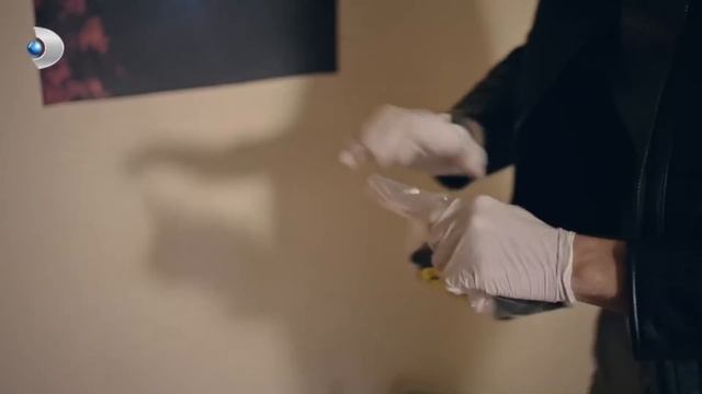 Hekimoğlu Bitkisel Hayattaki Hastaya Sihirli Dokunuş Yapıyor | Hekimoğlu Özel Klip смотреть онлайн