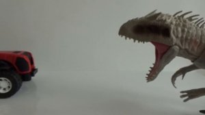 Индоминус Рекс VS Тиранозавр Рекс.Индоминус Рекс разрушает всё на своём пути.