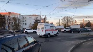 Ambulance responding compilation with siren wail, yelp, air horn, hi-lo, manual