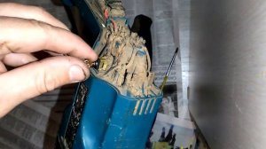 замена щёток на перфораторе Makita  HR2450