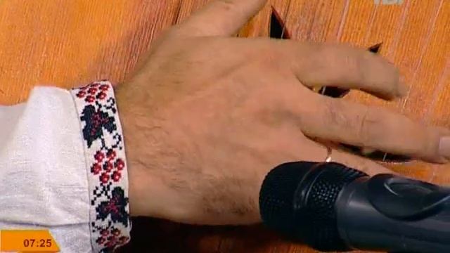 Кобзар Олександр Триус у "Ранкових курасанах" смотреть онлайн