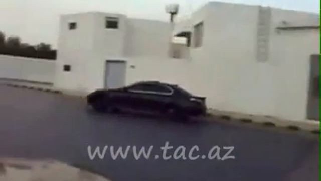 Carrera Gt and M5 Drift in Dubai - www.tac.az смотреть онлайн
