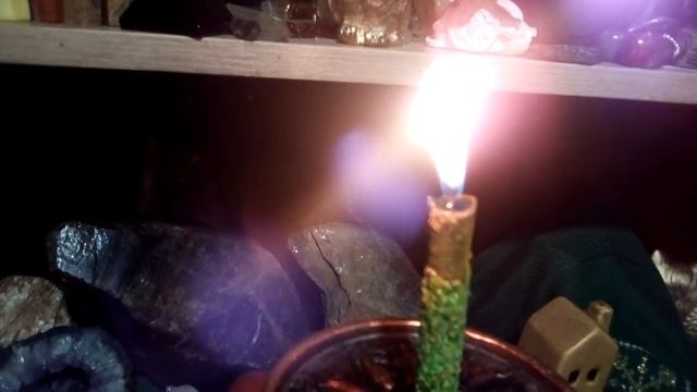 Нажимаем кнопку "ВКЛ" на разуме. И гасим панику смотреть онлайн