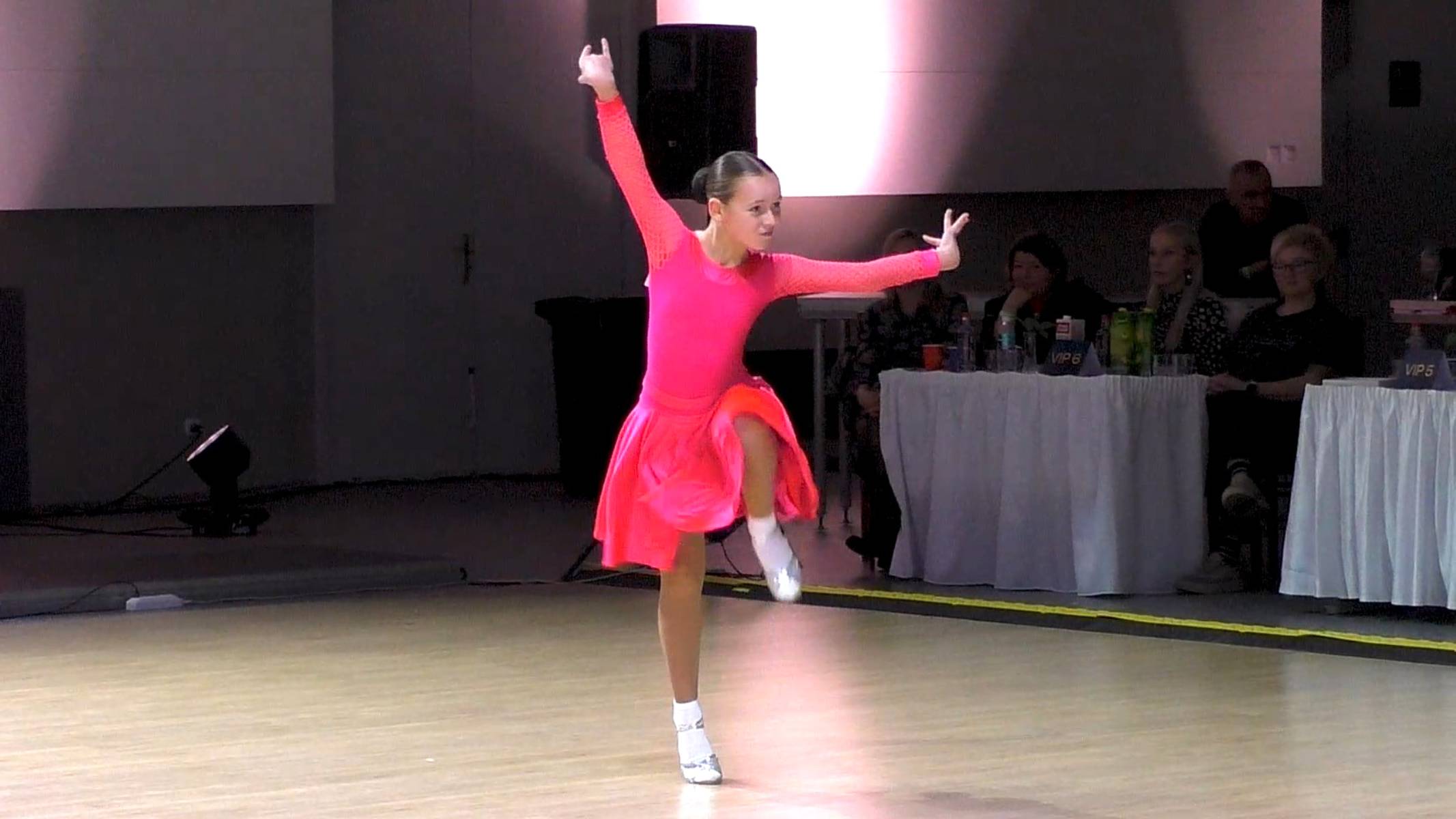 Дети 2 Соло (H) St+La: медленный вальс, квикстеп, ча-ча-ча, джайв. Kinezis Cup 2024 / бальные танцы смотреть онлайн