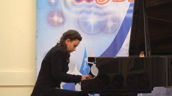 Музыкант и композитор Василиса Серова