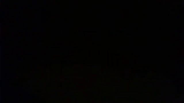 Сбежали с урока, ходим по школе и в тёмные места ! смотреть онлайн