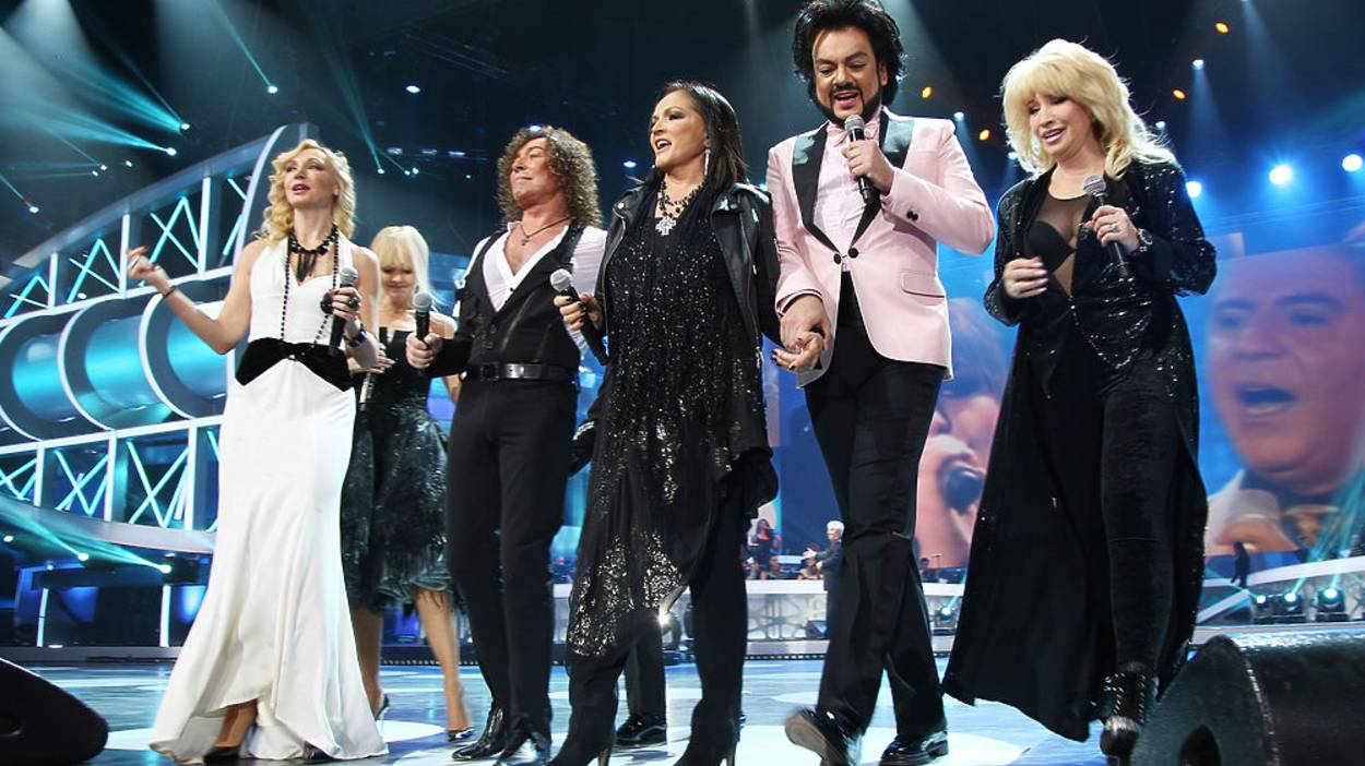 29 артистов с жильем за границей смотреть онлайн