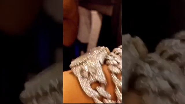 #LilBaby showing off his Rolex x Chrome Hearts Watch смотреть онлайн