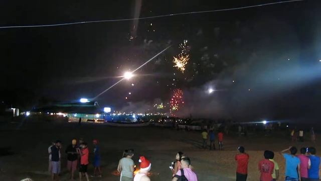 Новогодний фейерверк в Гоа, Арамболь, 2015-16 (New Year's Fireworks Goa, India) смотреть онлайн