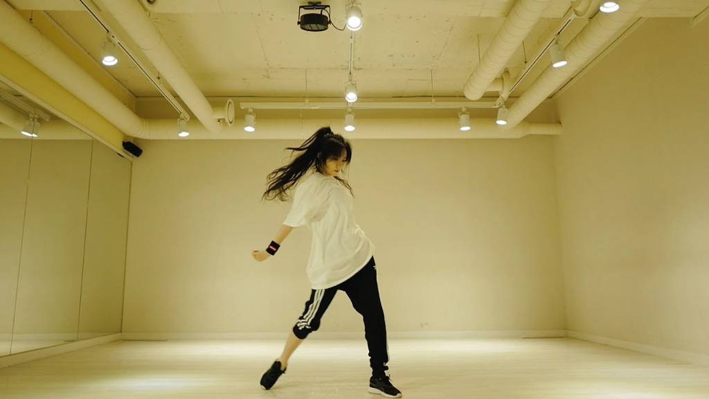 J.Fla - Are You My Villain [Dance Video] смотреть онлайн