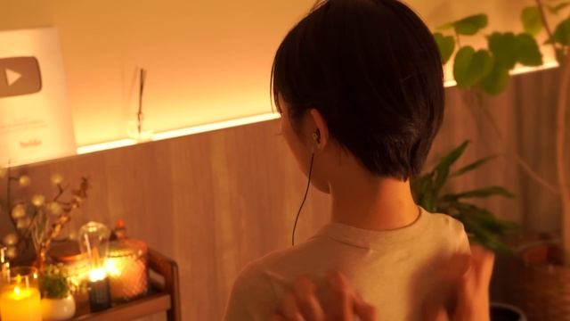 ASMR точечный массаж для сна смотреть онлайн