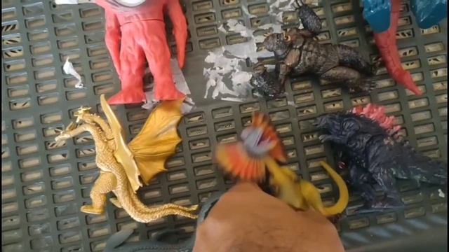 Hunting Found King Ghidorah, Ultraman, kaiju Five king, kaiju Kamisori demaaga,Kaiju Gan Q, Godzill смотреть онлайн
