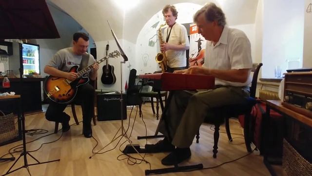 Caravan (by Duke Ellington)