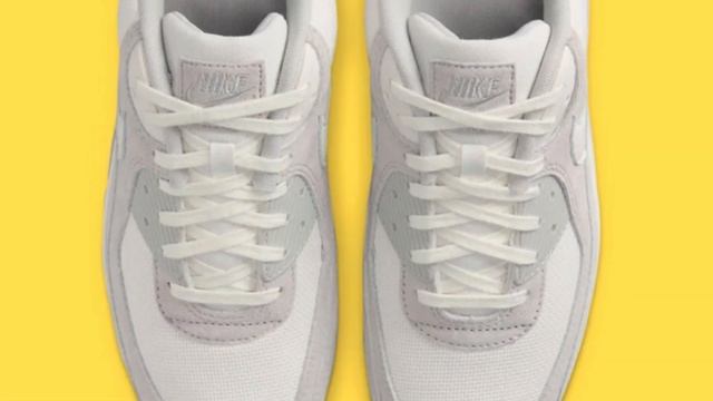 NIKE AIR MAX 90 Photon Dust смотреть онлайн