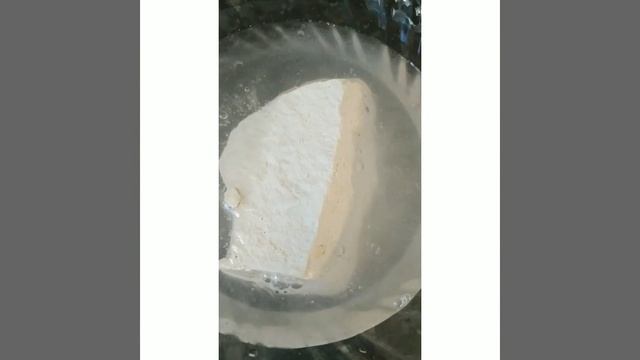 Мел "Снежок" зашитый водой! Щщщщипение мела😱😱😱 смотреть онлайн