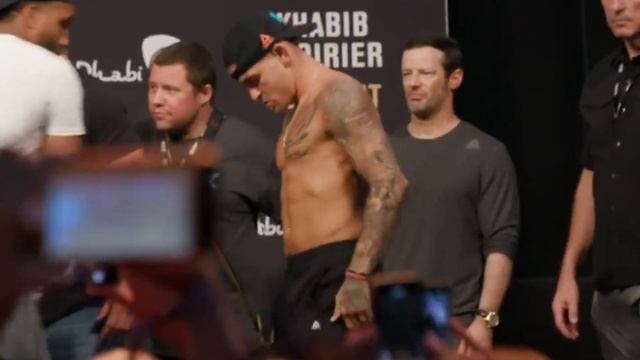 ЦЕРЕМОНИЯ ВЗВЕШИВАНИЯ УЧАСТНИКОВ UFC 242 ! НЕВЕРОЯТНАЯ АТМОСФЕРА ! смотреть онлайн