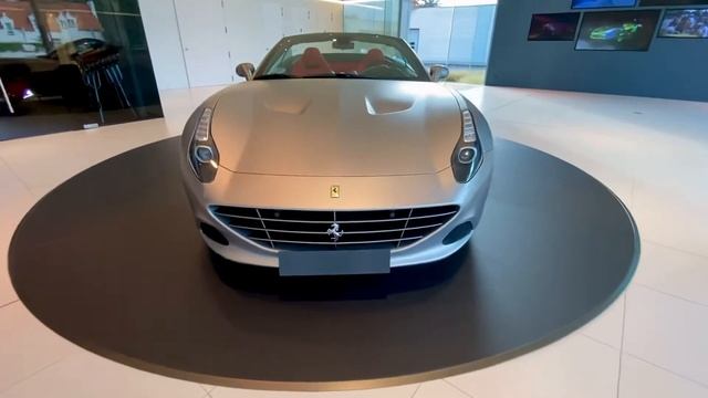 Ferrari California T | Walkaround смотреть онлайн
