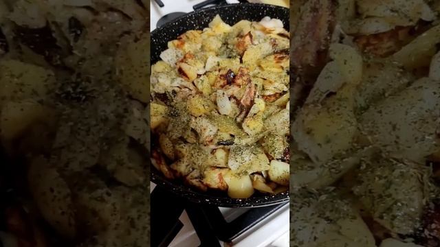 Жареная картошка с грибами. 🍲 Potatoes смотреть онлайн