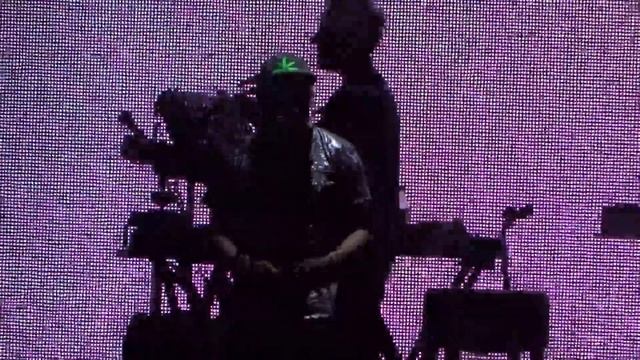 Massive Attack @ Park Live, Moscow 29.07.2018 (Full Show) смотреть онлайн