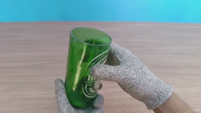 Я не знал, что можно так легко разрезать стеклянную бутылку смотреть онлайн