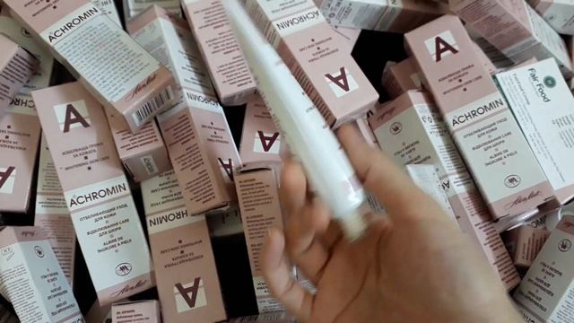 Achromin trị nám chính hãng, hàng tặng ko bán смотреть онлайн