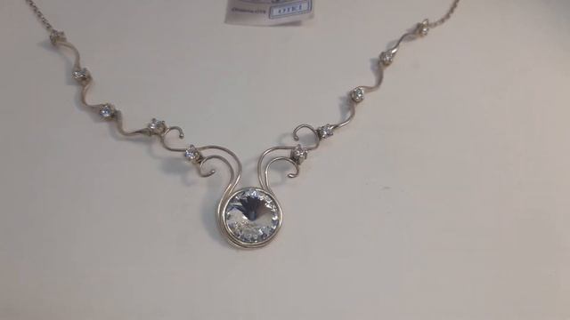 Колье, серебро925, swarovsky, фианиты. 9.47г. смотреть онлайн
