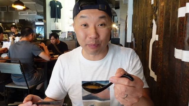 Ramen SO GOOD, Someone Sat Through A Kitchen Fire To Finish It - Ramen Buta-Nibo смотреть онлайн