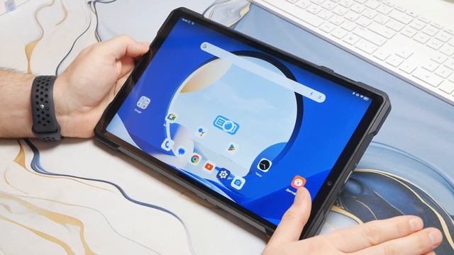 Самый навороченный защищенный планшет 8849 Tank Pad смотреть онлайн