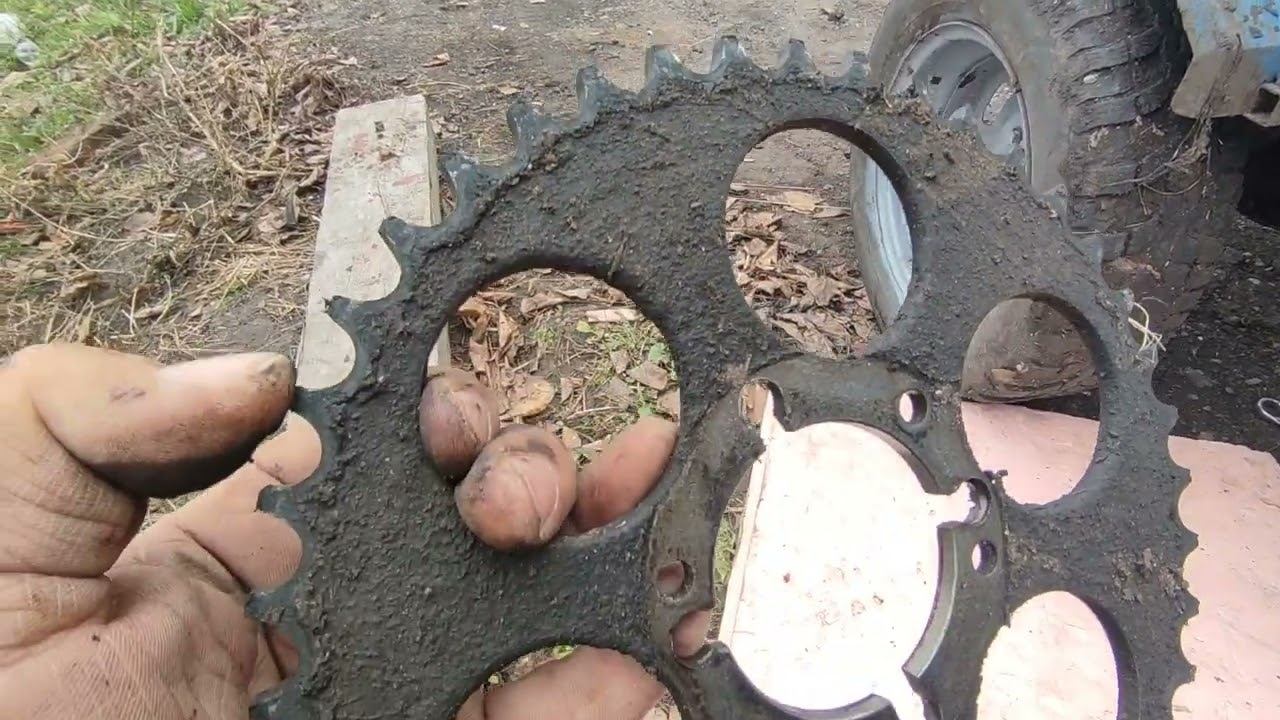 Трактор сломался... Показываю износ за два года работы смотреть онлайн