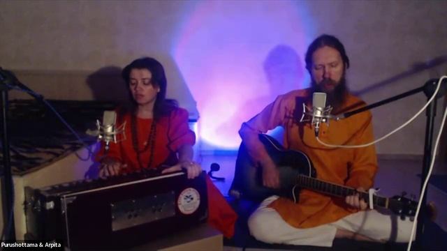 Прабхат Самгит № 647 "ТУМИ ДЖЕ ЕШЕЧХО АДЖ"
Киртан "БАБА НАМ КЕВАЛАМ" смотреть онлайн