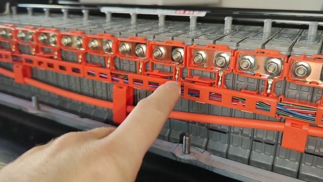 TOYOTA Esquire hybrid на проверке батареи (отличное состояние) 89241707815 смотреть онлайн