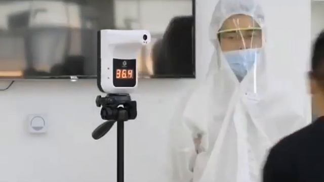 Сенсорный термометр смотреть онлайн