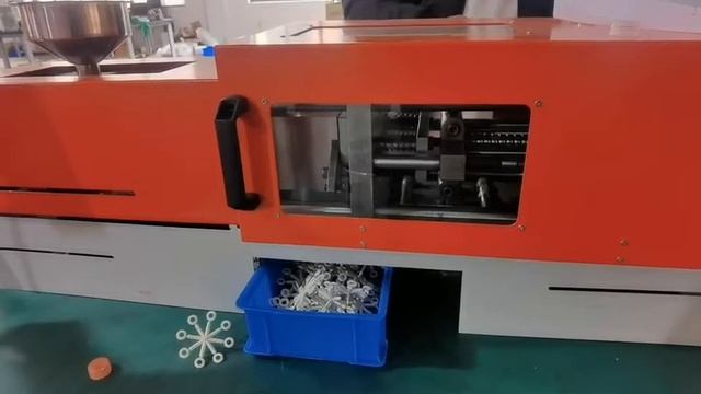 Desktop mini size plastic injection molding machine смотреть онлайн