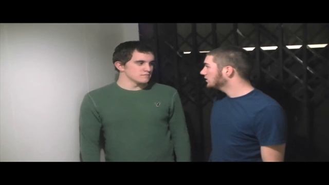 Elevator Farts смотреть онлайн