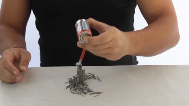 Cómo hacer un electroimán casero (Experimentos Caseros) смотреть онлайн