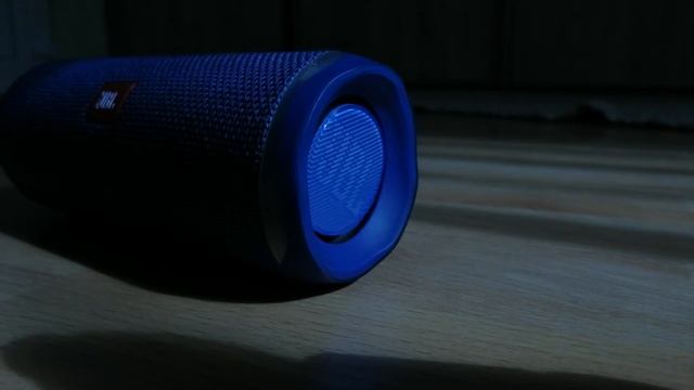 Jbl flip 4 bass test (normal mode) (80-90% volume) (natural light) смотреть онлайн