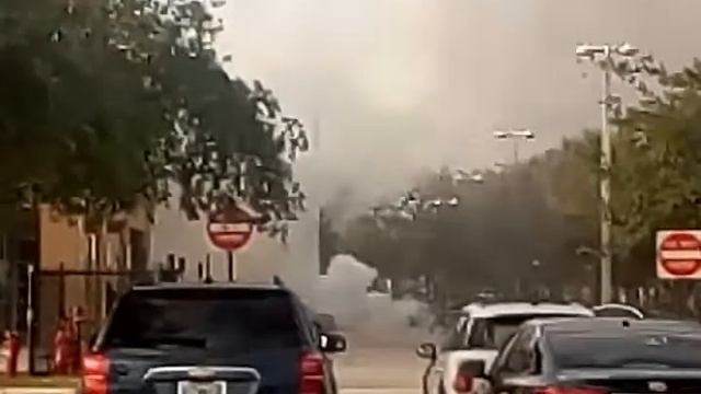 Car fire at Palm Springs Middle School смотреть онлайн