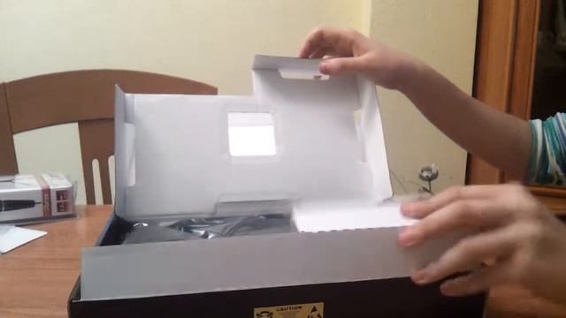 UNBOXING DE PLACA BASE ASROCK DE MI NUEVO PC GAIMING 2014 смотреть онлайн