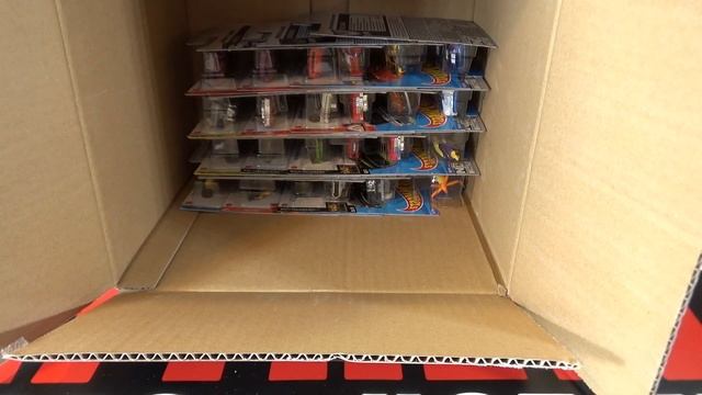 Unboxing Hot Wheels 2020 Q Case & Giveaway! Treasure Hunt, Bently, Audi, Mustang & More! смотреть онлайн