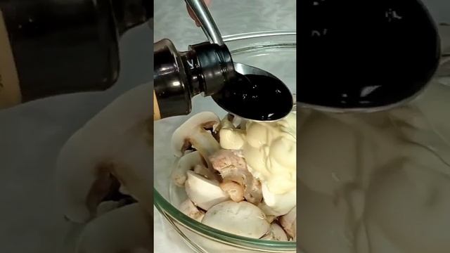 Запеченные грибочки в соусе, рецепт #shorts