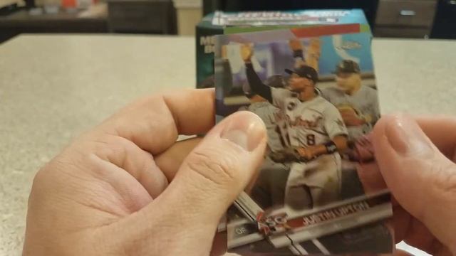 2017 Topps Chrome Update Series Best Box Yet! 1 Hit 1 SP! смотреть онлайн