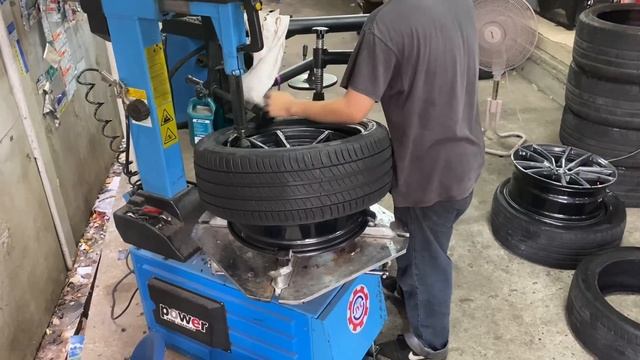 ยาง 225/45R18 MICHELIN PRIMACY3 ZP MOE *RUN FLAT смотреть онлайн