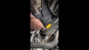 Toyota aqua radiator fan replacement #toyota #toyotaaqua