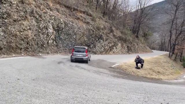 Fiat Panda 100hp смотреть онлайн
