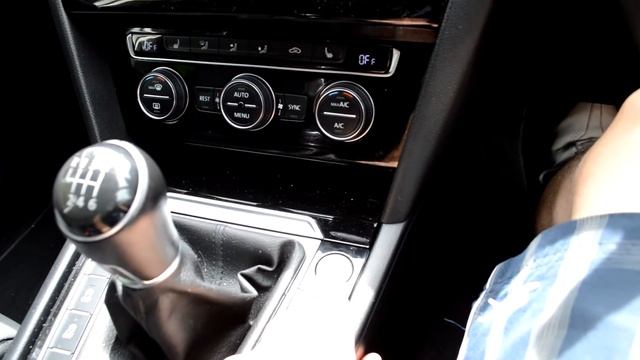 VW Passat 2.0TDI SE Business Bluemotion смотреть онлайн