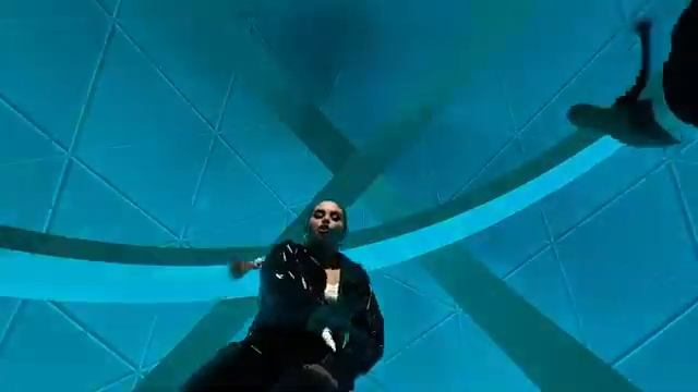 Selena Gomez - Look At Her Now смотреть онлайн