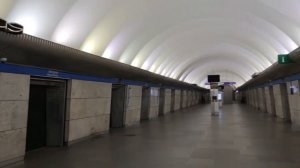 Станция метро «Звёздная»
