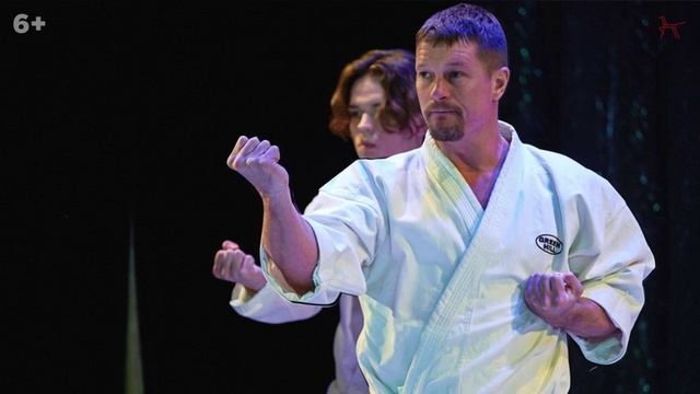 Разговоры о важном. Герои России. День Героев Отечества смотреть онлайн