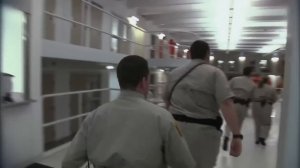 Как обращаются с женщинами-заключенными в тюрьме